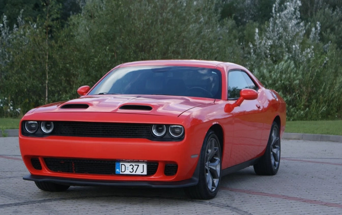 Dodge Challenger cena 81900 przebieg: 211000, rok produkcji 2017 z Legnica małe 137